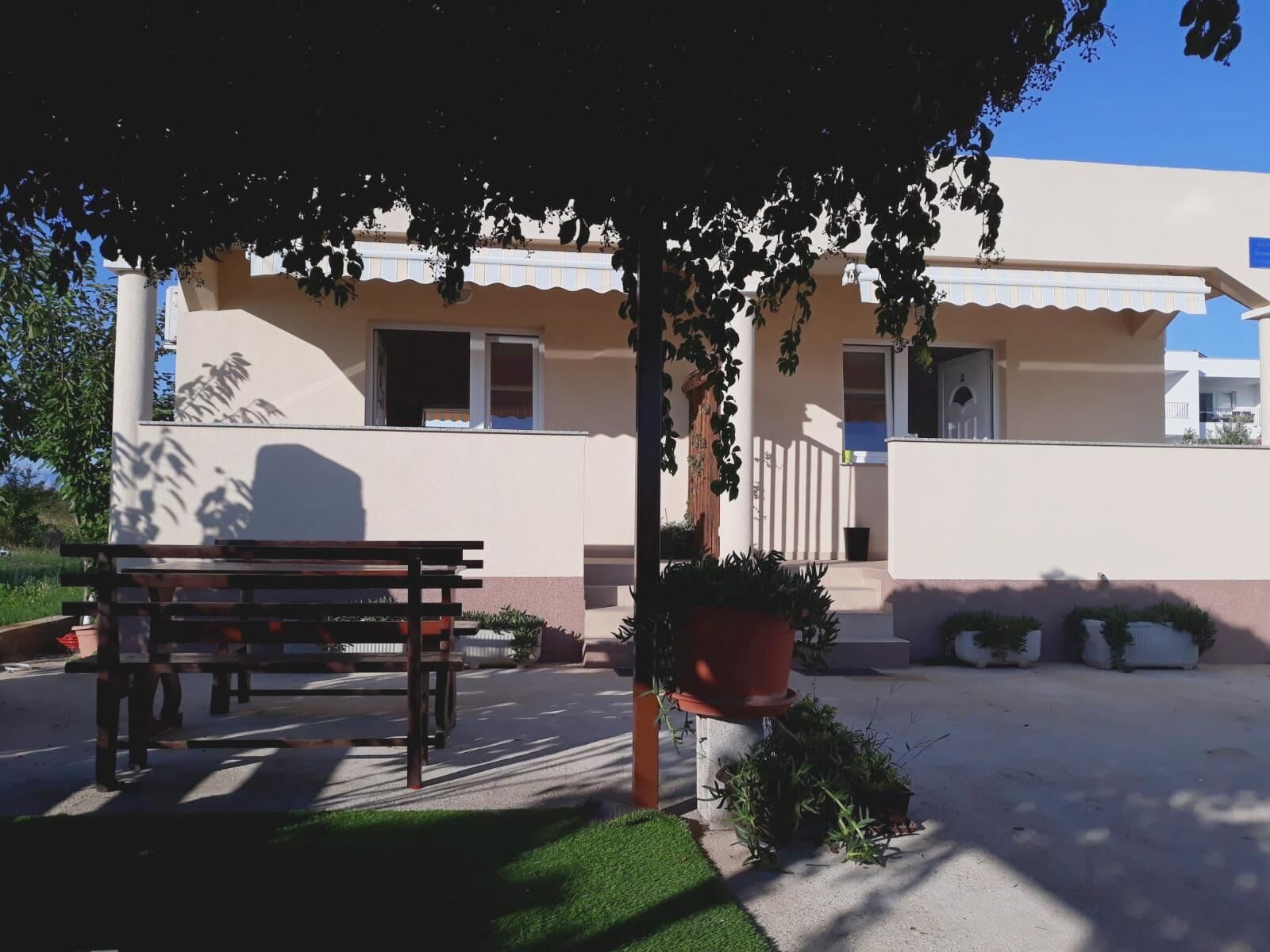 Apartmanok A Tenger Mellett Sukosan, Zadar - 23119 Sukošan