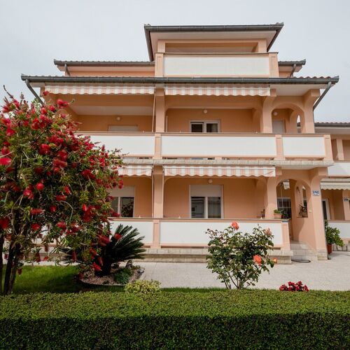 Apartments Mar Palit  2