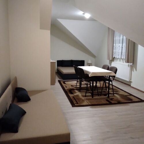 apartament 5 osobowy
numer 5