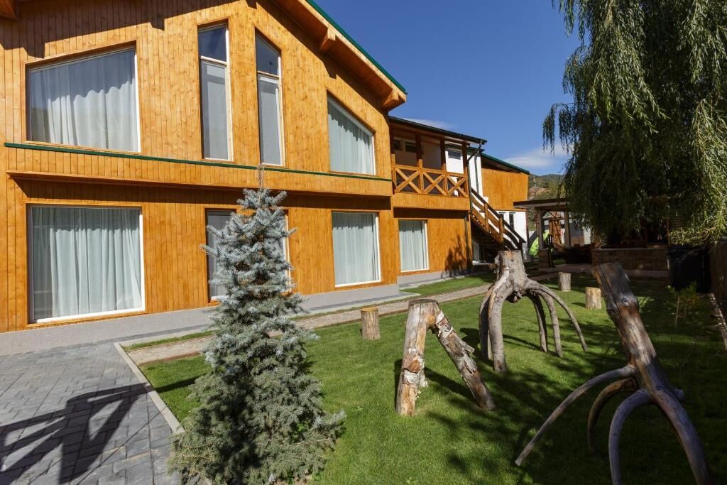 Cabana Buturuga Mica Bâsca Rozilei