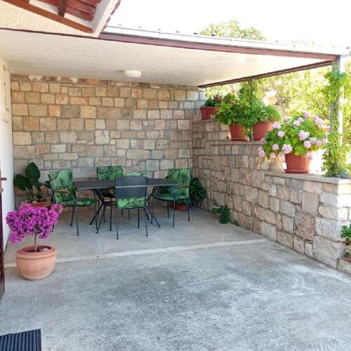 Apartment Šimi Supetar