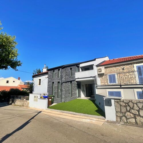 Luxury Apartments Bonum in Šilo