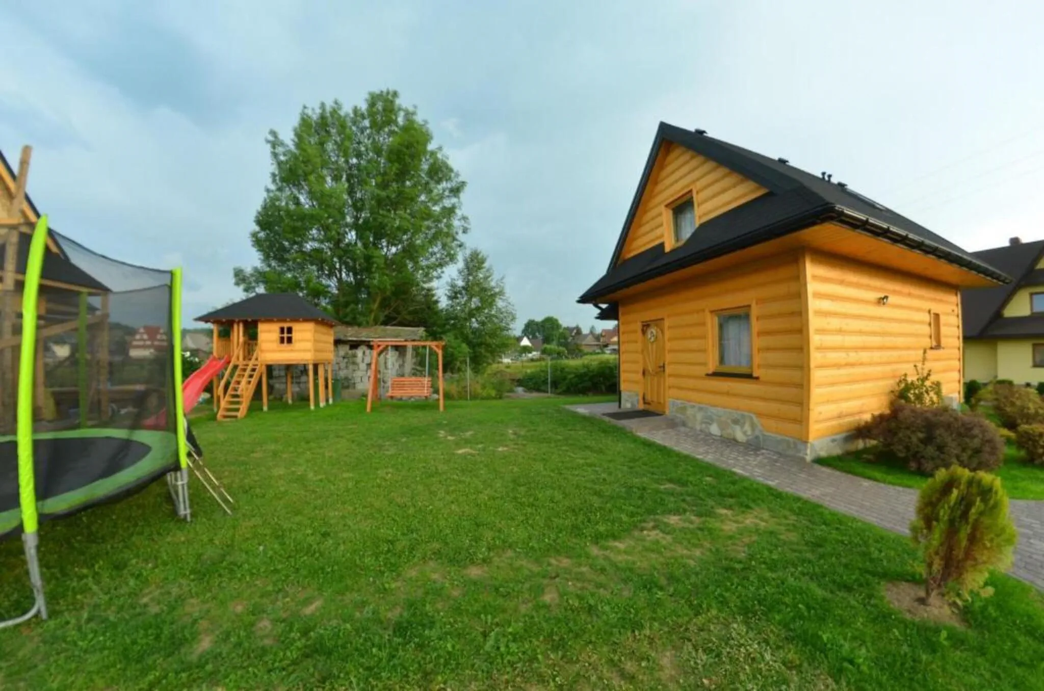 Domki w ogrodzie Szaflary