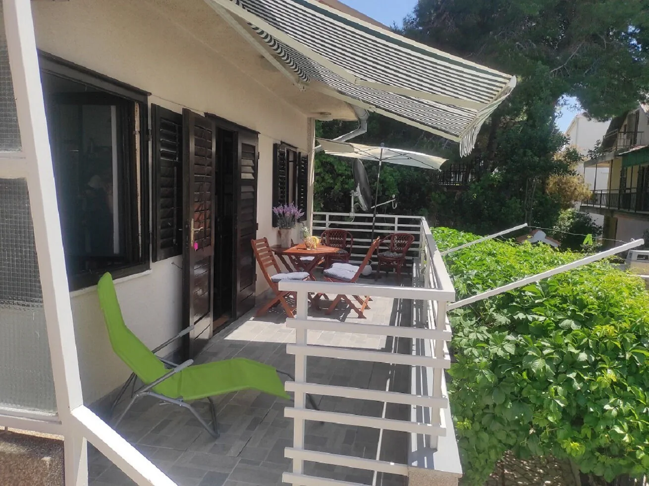 Apartment Jase Beachfront Zaboric