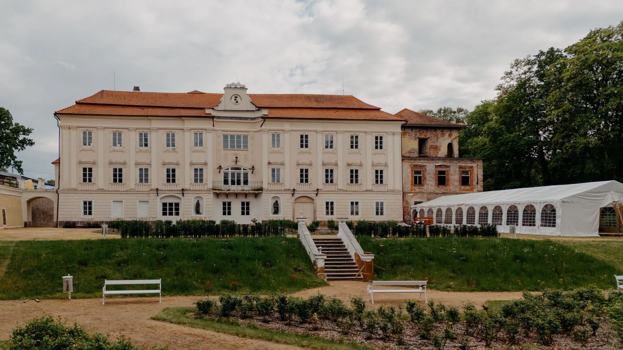 Zámek Bystřice nad Úhlavou