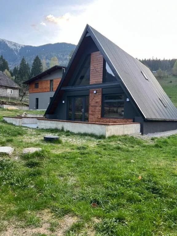 CabanA Oscar Borșa