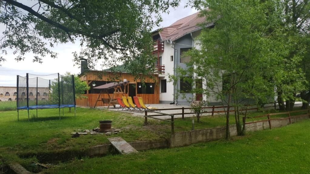 Pensiunea La Poalele Bucegilor Râșnov