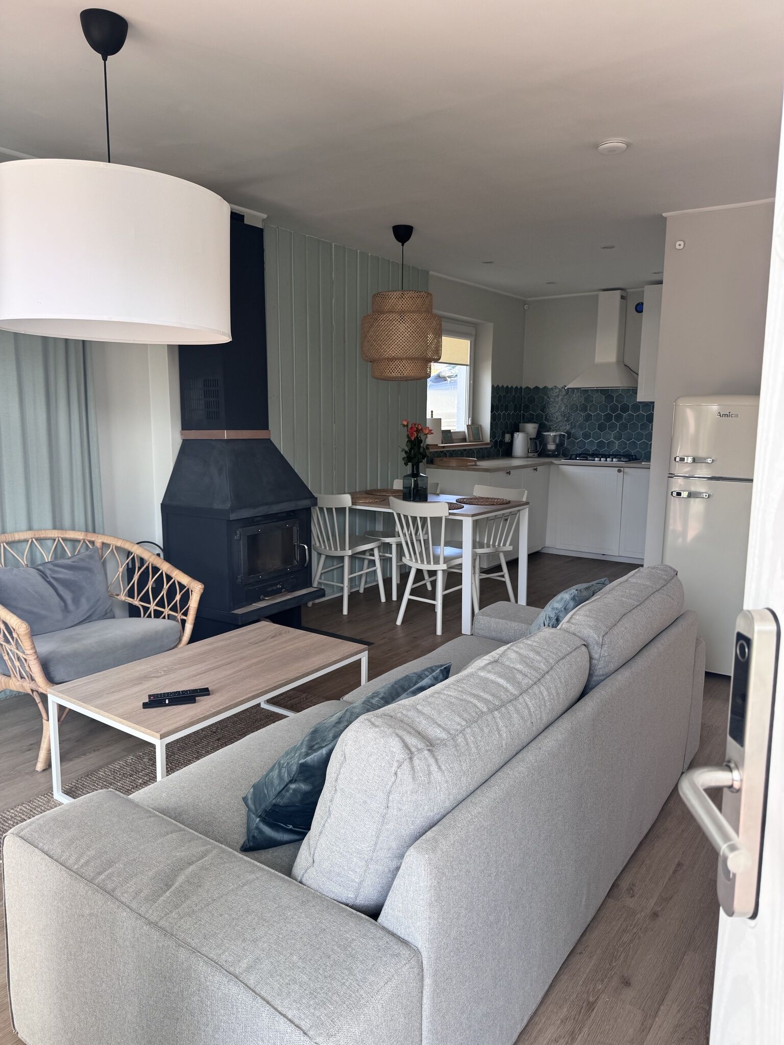 Domek nad jeziorem, z plażą - Lake Park Łagów (Mundi)