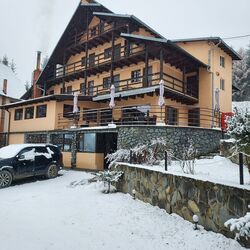 Pensiunea La Taverna Valea Doftanei