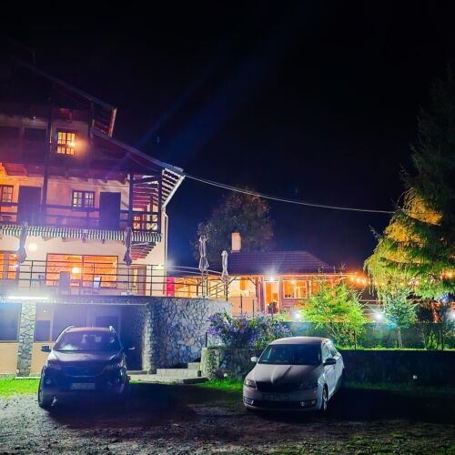 Pensiunea La Taverna Valea Doftanei