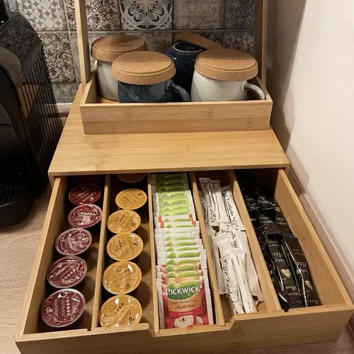 K&aacute;v&eacute; &eacute;s tea bek&eacute;sz&iacute;t&eacute;s