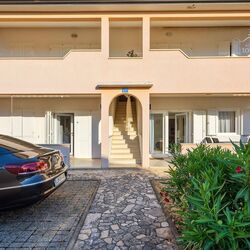 Apartmani Lucrezia Lovrečica