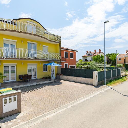 Apartmani Veronika Zambratija ★★★ 2