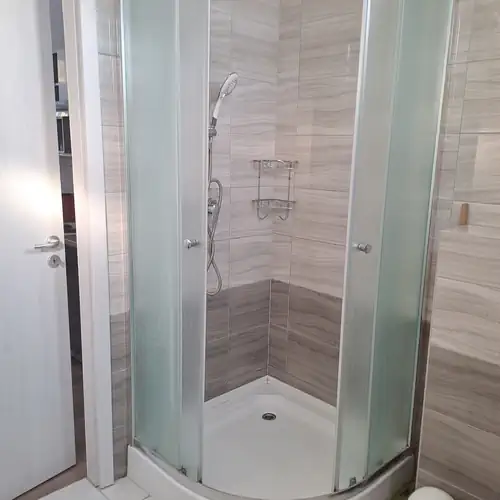 Kaptár Apartman Ács 009 kép