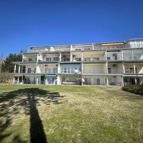 A h&aacute;z k&iacute;v&uuml;lről a part felől