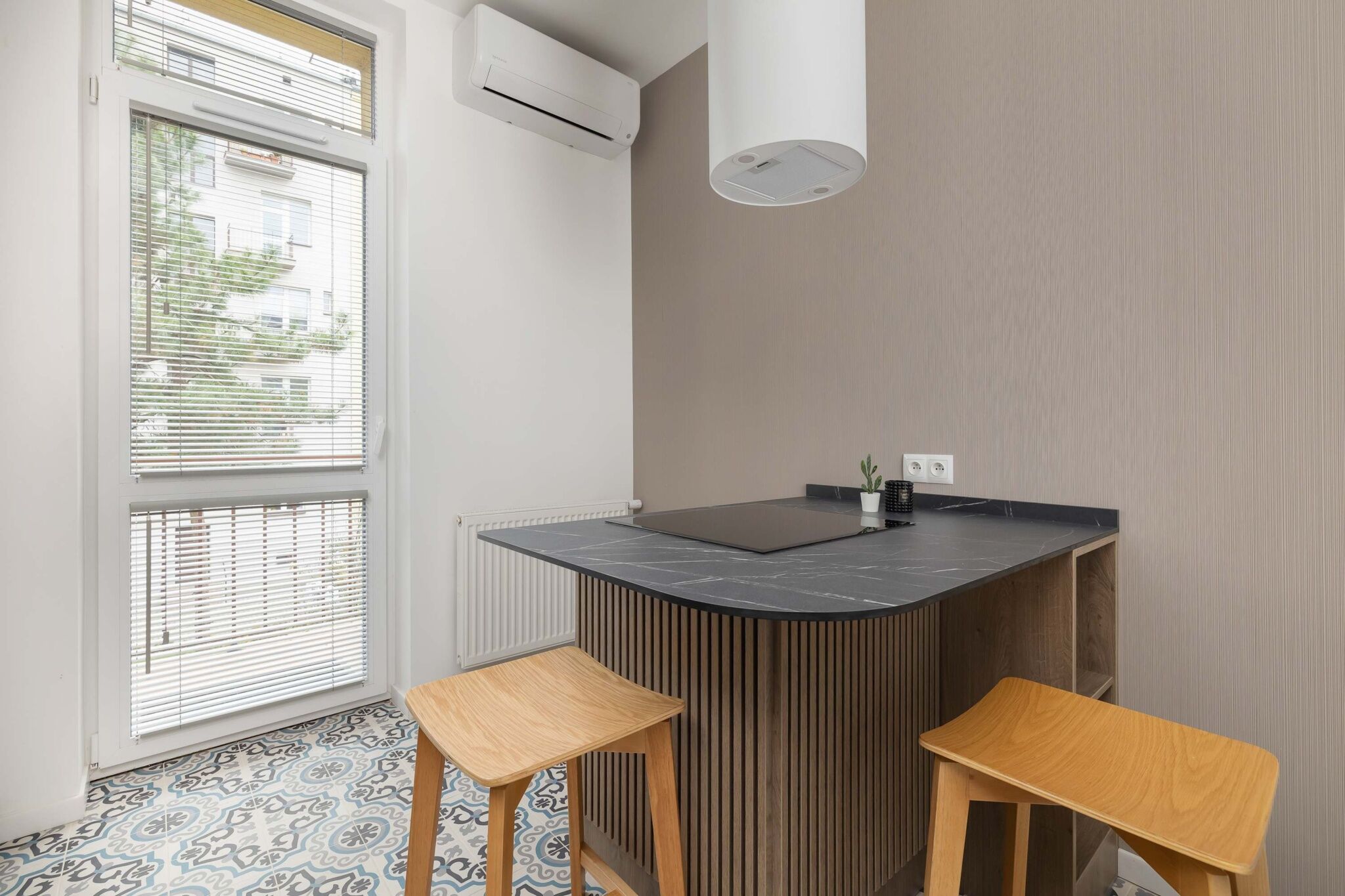 Karłowicza 13 | Klimatyzowany Apartament | Biurko Kraków