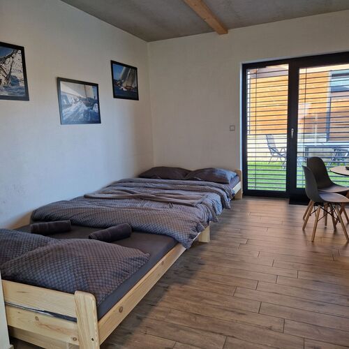 Dvě manželsk&eacute; postele