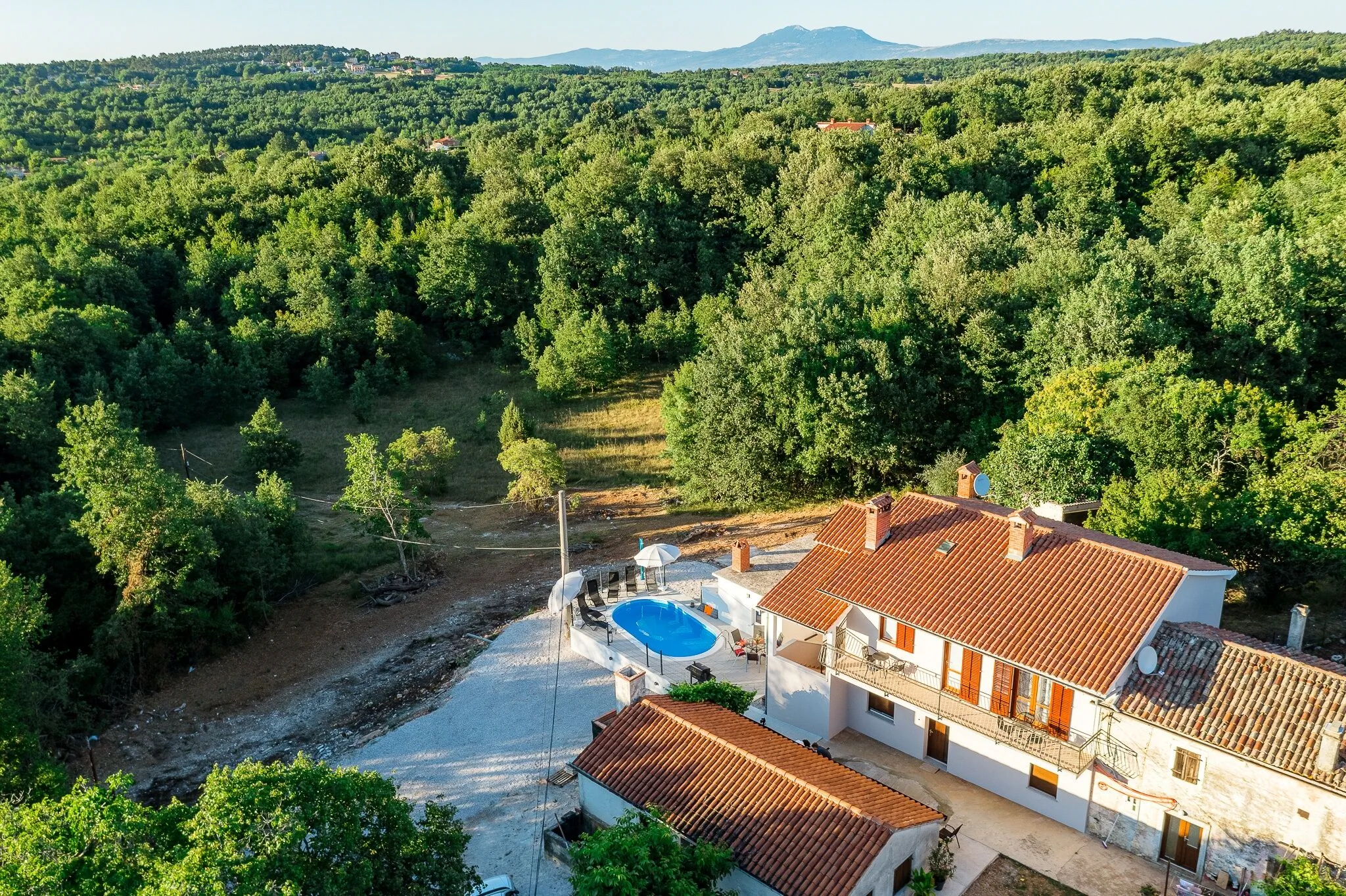 Apartments With Swimming Pool Labin - 23022