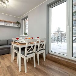 Kołodziejska 13 | Klimatyczne Studio | Parking