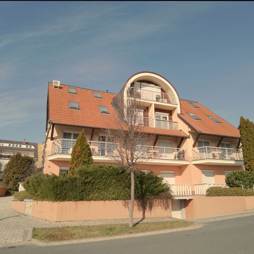Deli Apartman Hévíz ★★ 4