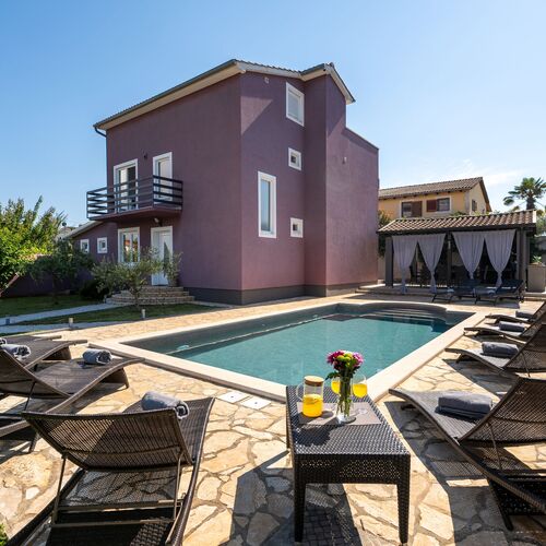 House Casa Viola Tar