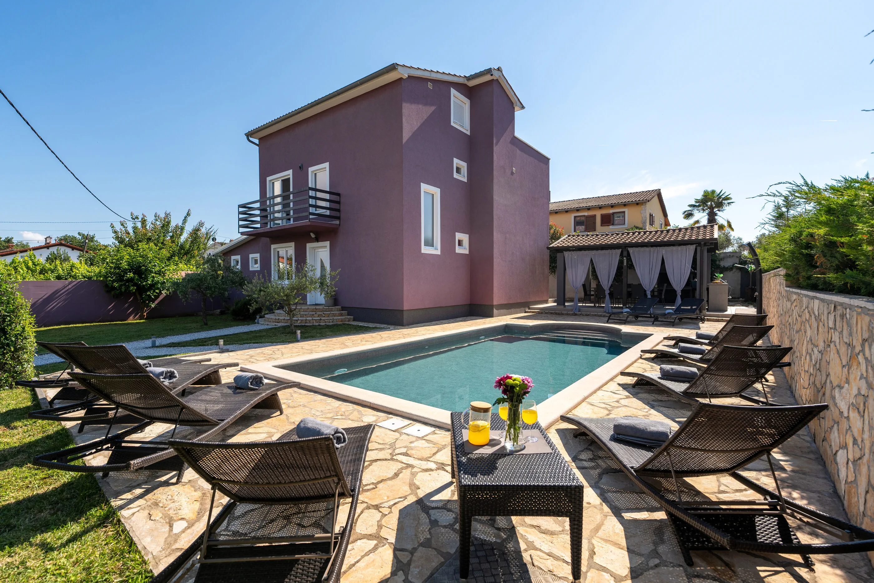 House Casa Viola Tar