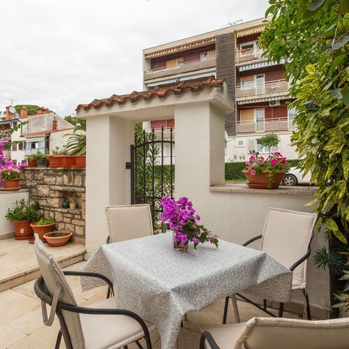Apartment Enny 1 Porec  2