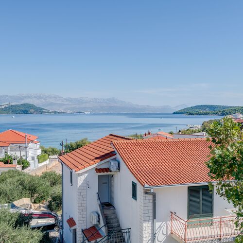 Apartments Deepwater Slatine  2