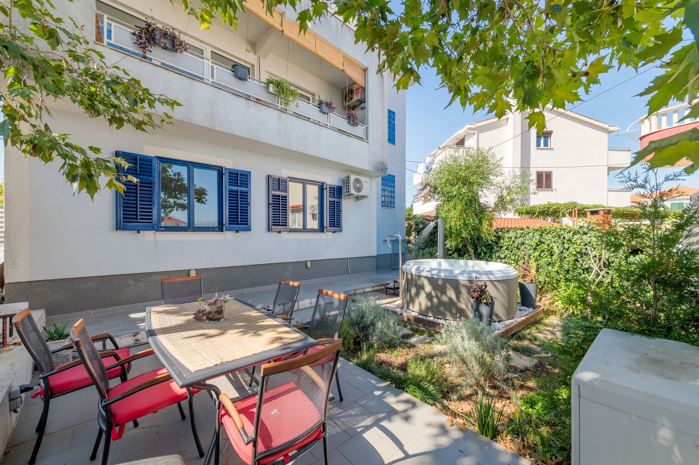 Apartments Deepwater Slatine