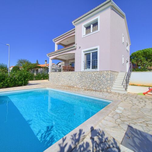House Isabella Linardici  2
