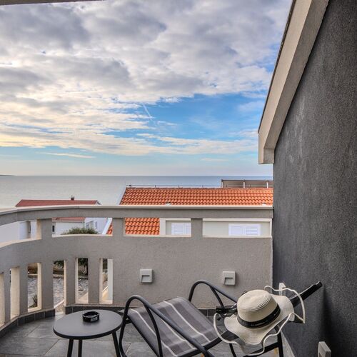 Apartment Penthouse Novalja  4