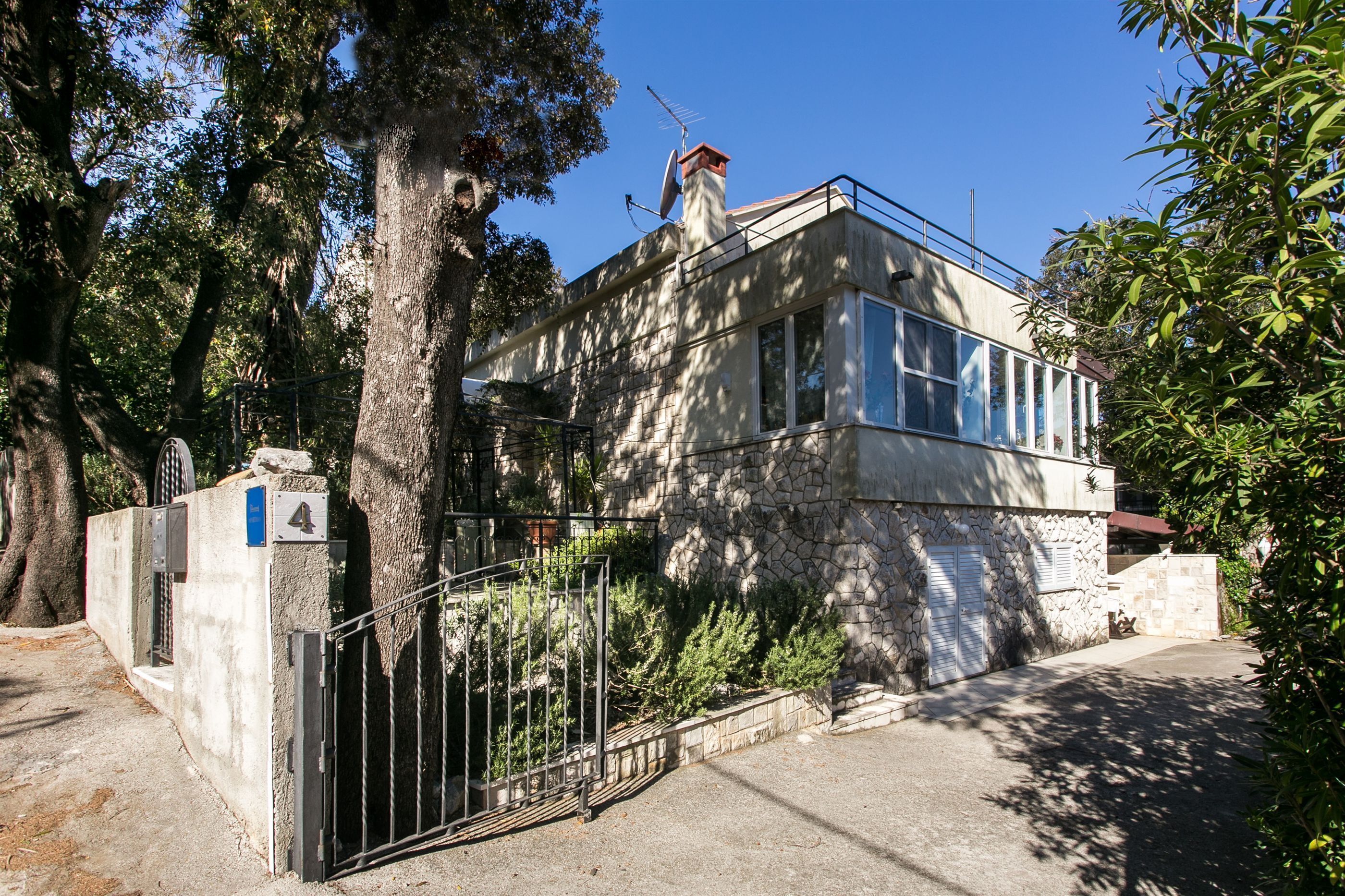 Apartments Marija Zaton