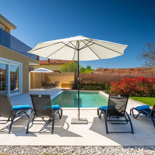 Villa Marilena s bazenom Vizinada