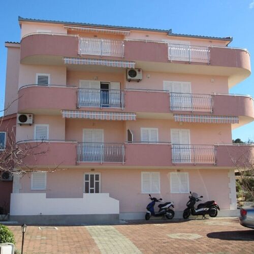 Apartments Miroslava Okrug Gornji II  2