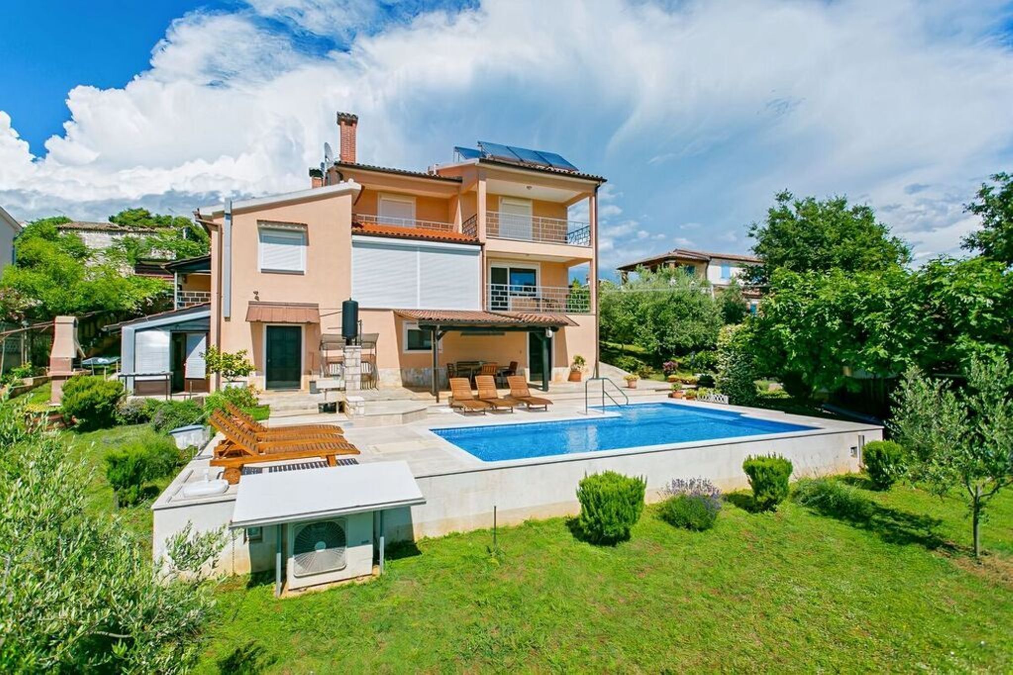 Apartments Natalia s bazenom Fuškulin