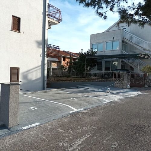 Apartments Apartments -T & T Okrug Gornji  4