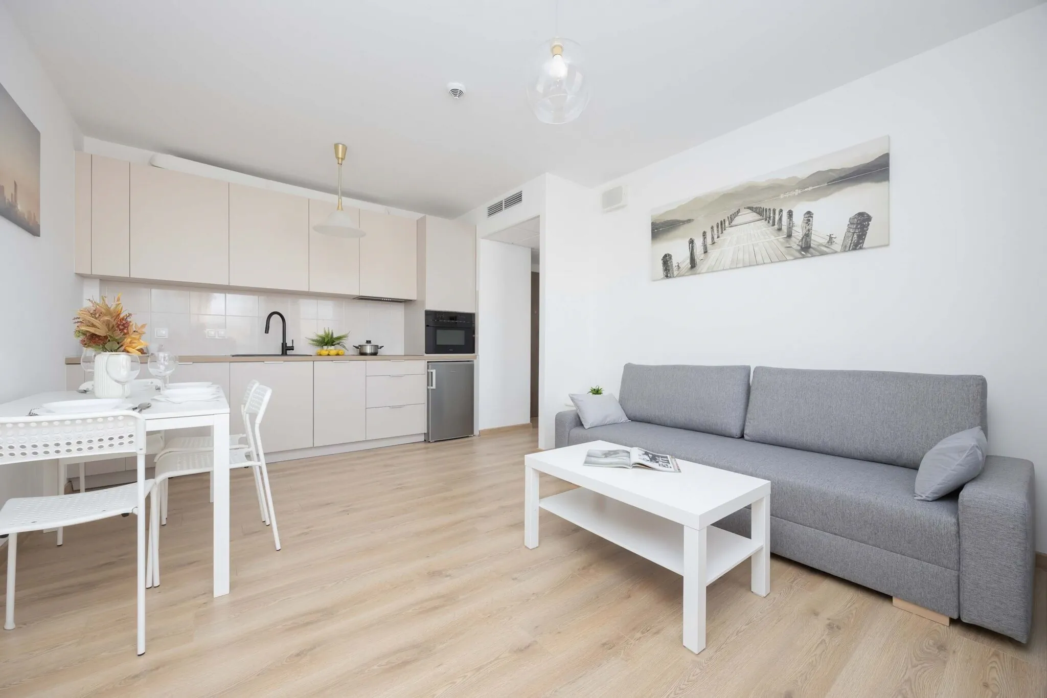 Pileckiego 59 | Klimatyzowany Apartament | Biurko Warszawa