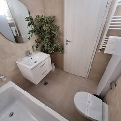Ruby by Kristal Collection București
