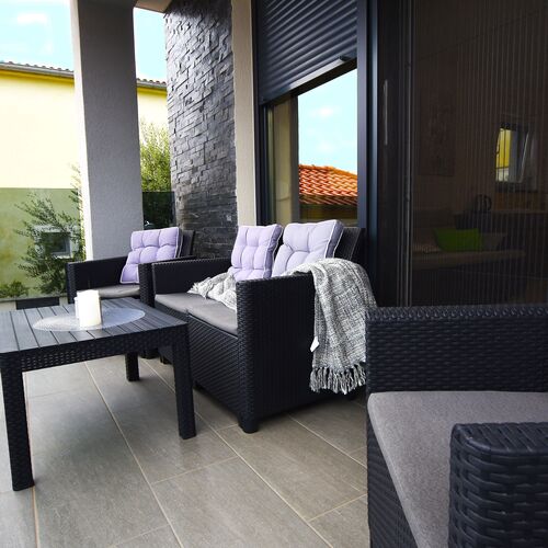 Apartments Daisy Pakostane  4