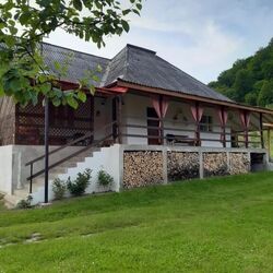 Casa Dyasof Rohia
