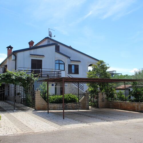 Apartment Jakomina 1 Mali Maj