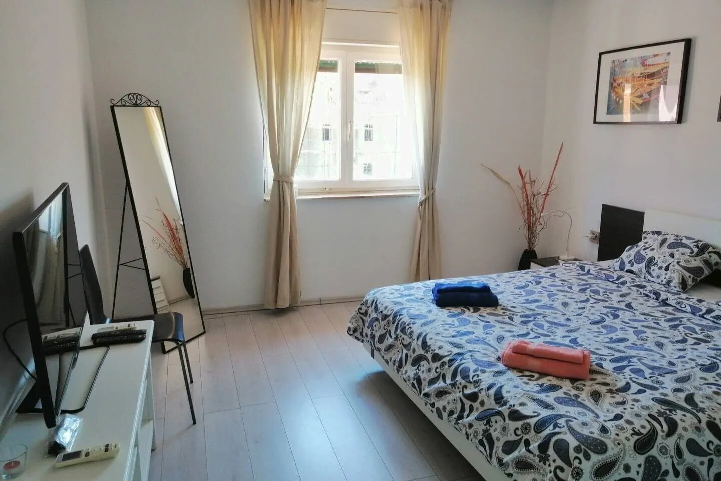 Apartments With Parking Space Vis - 22544