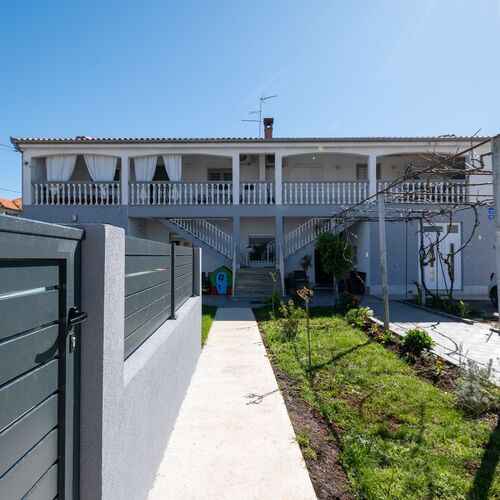Apartmanok Parkolóhellyel Zadar - 22871  3