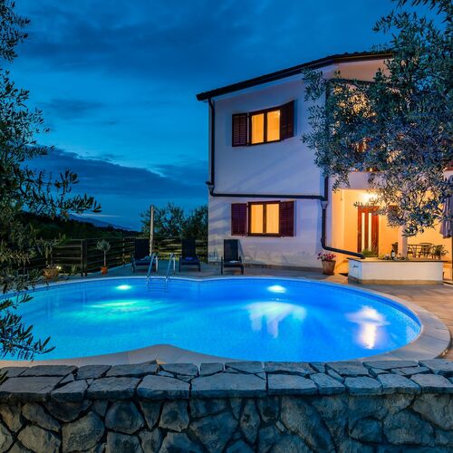 Apartmanok Családok Részére Medencével Drenje, Labin - 23001 Drenje