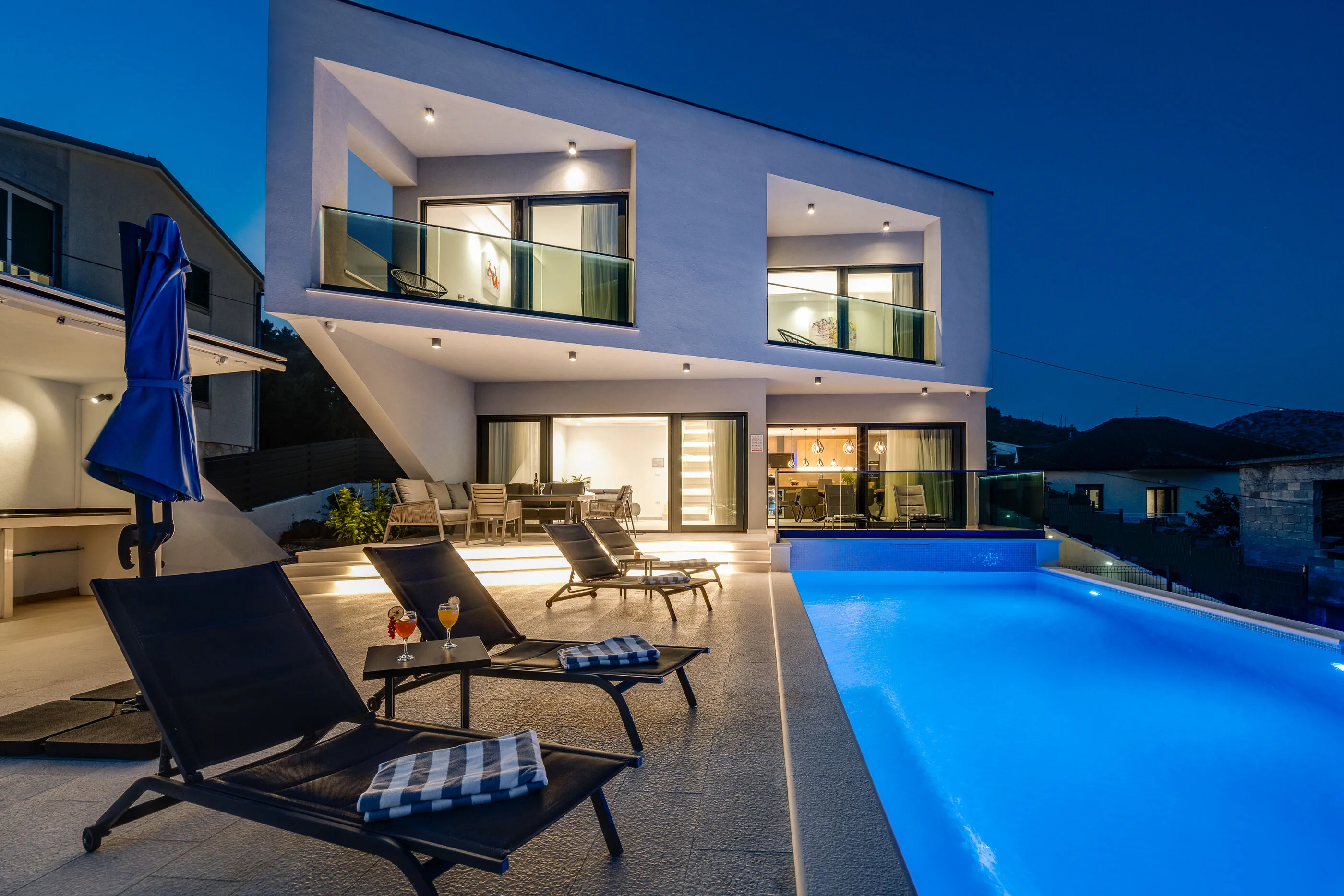 Villa Summer side Marina