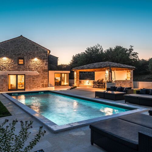 Villa Treori s bazenom Sveti Lovrec