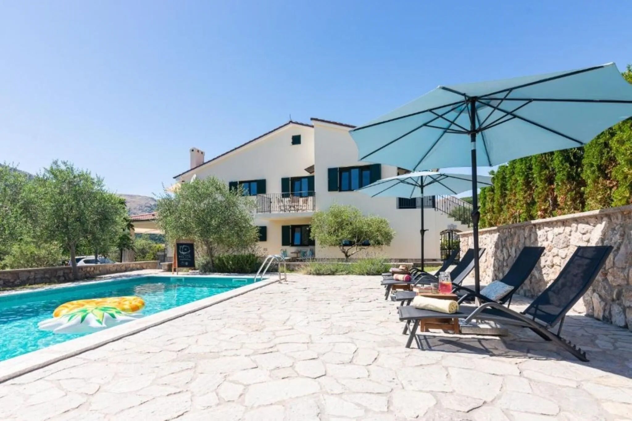 Apartmani Garden Jurandvor