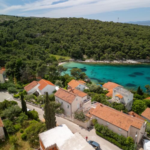 Apartments Meter Postira