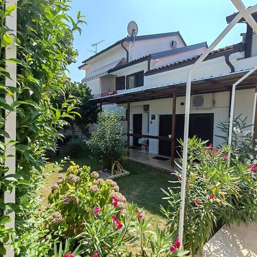 Apartmanok Parkolóhellyel Porec - 23561 Poreč  2