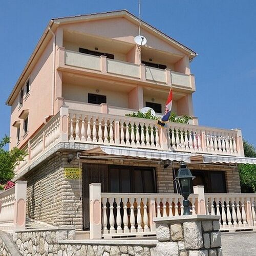 Apartmanok Parkolóhellyel Lopar Rab - 23747